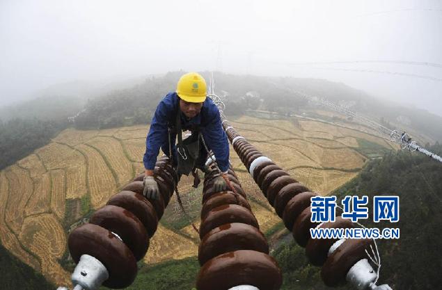 #（经济）（5）锦屏-苏南±800千伏特高压输电工程加紧建设施工