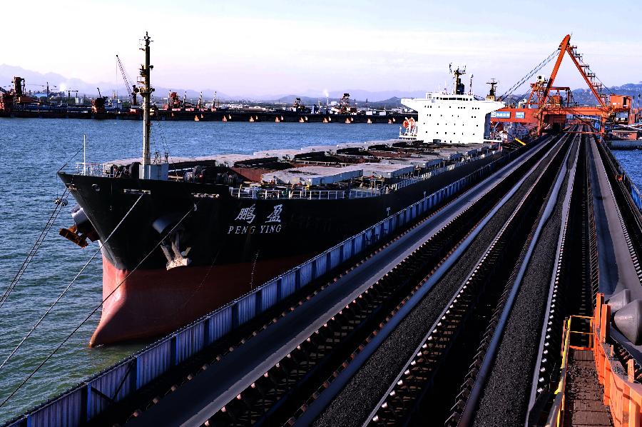 （经济）（2）秦皇岛港煤炭吞吐量突破2亿吨