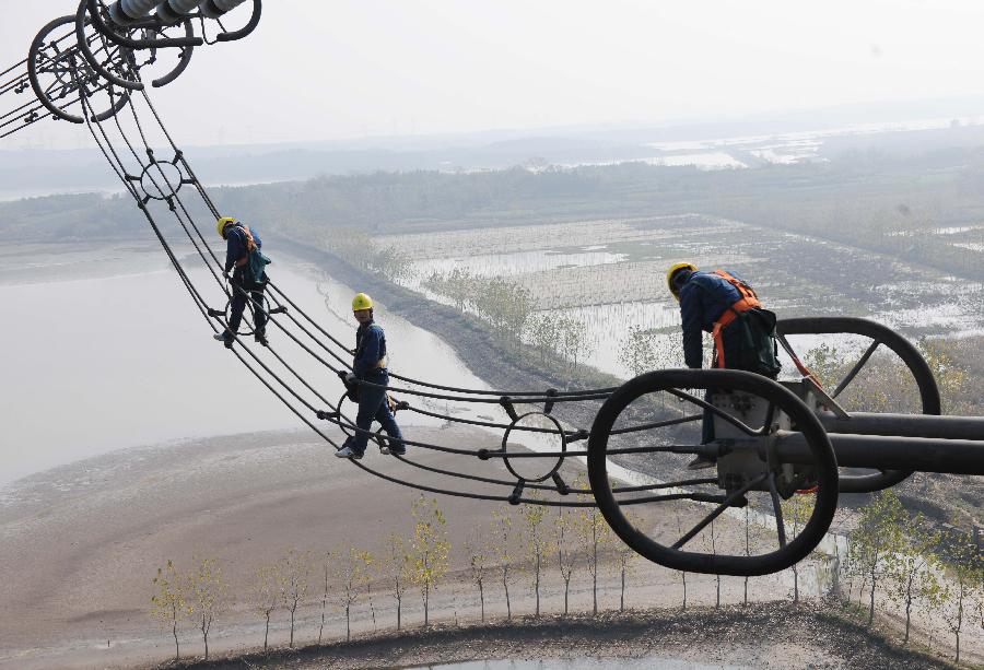 直流输电线路冬季检修