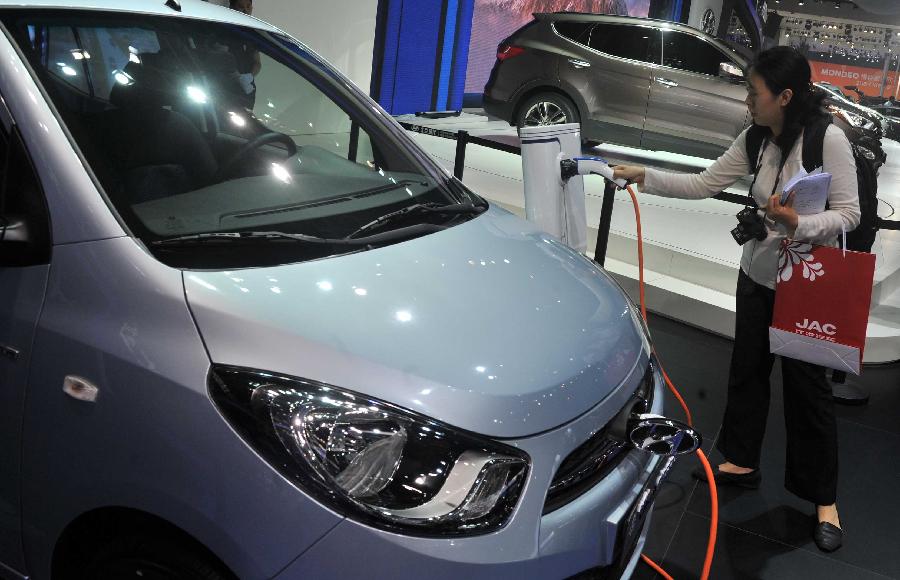 （新华直击）（2）北京车展折射国内新能源汽车产业“务实前行”