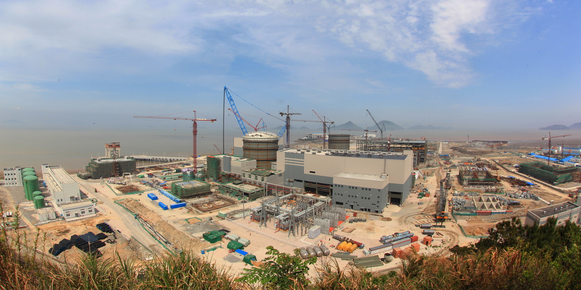 建设更加安全高效的三代核电站