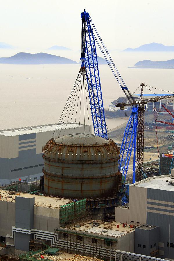#（经济）（2）全国首台AP1000三代核电机组安全壳封顶