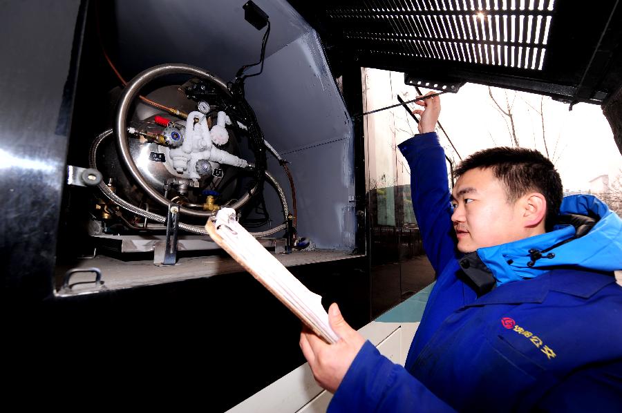 #(社会)(4)沈阳千辆清洁能源环保公交车年内上线运营