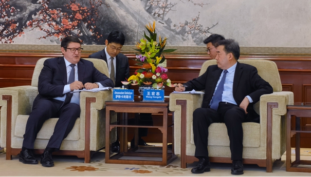 国家能源局主要负责人会见哈萨克斯坦能源部部长萨特卡利耶夫
