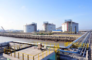 沿海液化天然气（LNG）接收站相继建成