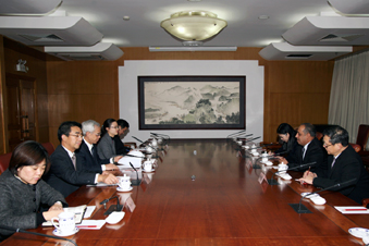 张玉清会见卡塔尔天然气北京代表处首席代表阿卜杜拉•海吉