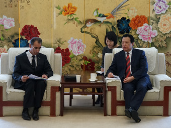 吴新雄会见土库曼斯坦国家康采恩总裁哈玛多夫