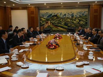 吴新雄会见埃及电力与可再生能源部部长