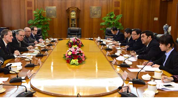 努尔·白克力会见法国外交部秘书长