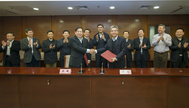 中核、中广核集团签署华龙国际核电技术公司投资合作协议