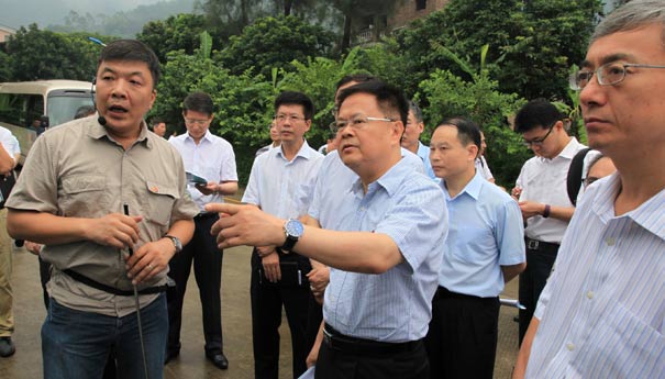 郑栅洁赴福建调研