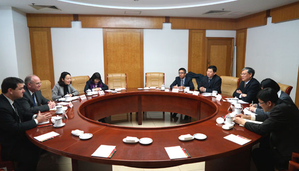 李凡荣会见埃克森美孚（中国）公司董事长
