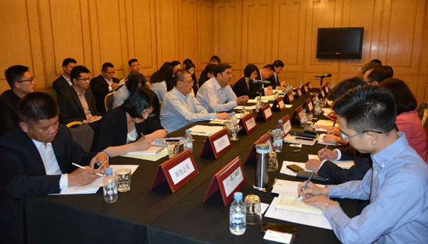 努尔·白克力主持召开中摩能源合作中资企业座谈会